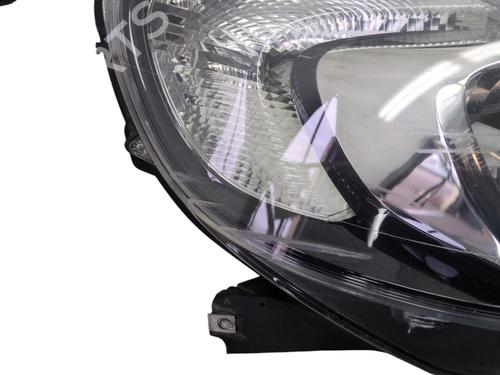 Used Right headlight OPEL ADAM (M13) 1.2 (69 hp) 29610191