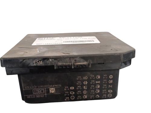 Used Fuse box Fuse box RENAULT KOLEOS I (HY_) 2.0 dCi (HY0K) (150 hp) 33739002 33739002