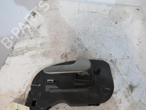 Høyre foran invendig håndtak OPEL CORSA C (X01) 1.2 (F08, F68) (75 hp) 25112444