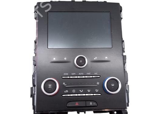 Used Display monitor RENAULT MEGANE IV Hatchback (B9A/M/N_) 1.5 dCi 110 (B9A3) (110 hp) 32683845