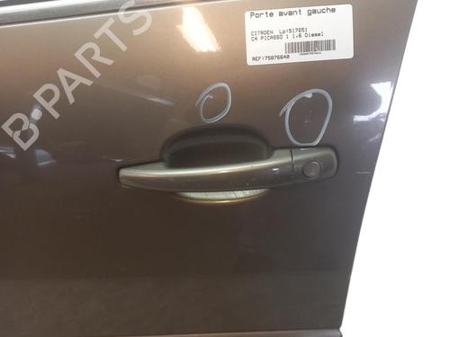 Used Left front door Left front door 25073815 25073815