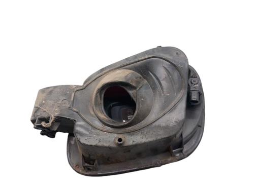 Używane Klapa wlewu paliwa OPEL ASTRA J Saloon [2012-2025]  25100860