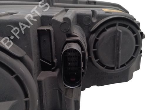 Used Left headlight SKODA OCTAVIA III (5E3, NL3, NR3) 1.5 TSI (150 hp) 30307705