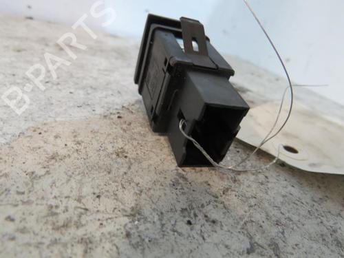 Used Warning switch Warning switch VW POLO IV (9N_, 9A_) 1.4 16V (75 hp) 25114489 25114489