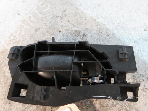 Used Rear left interior door handle Rear left interior door handle 25067061 25067061