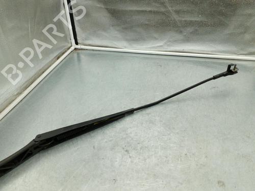 Used Front windshield wiper arm AUDI A3 (8L1) [1996-2006]  25077727