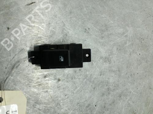 Used Right rear window switch OPEL ANTARA A (L07) 2.0 CDTI 4x4 (150 hp) 25104188
