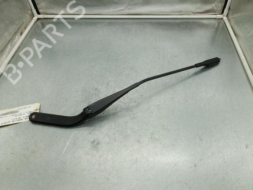 Used Front windshield wiper arm BMW 1 (E87) 116 i (115 hp) 25062761