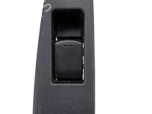 Right rear window switch NISSAN QASHQAI / QASHQAI +2 I (J10, NJ10, JJ10E) 1.5 dCi | BP28046154I28 
