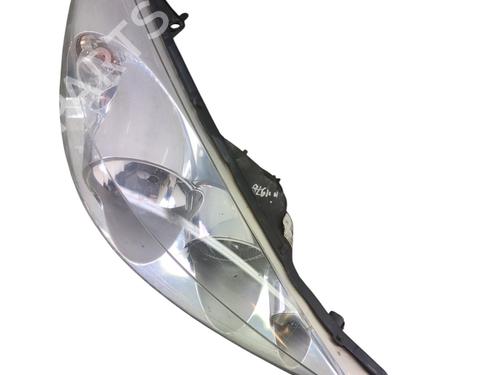 Right headlight PEUGEOT 206+ (2L_, 2M_) 1.4 HDi eco 70 | BP31832661C29 