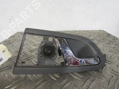 Høyre bak invendig håndtak SKODA OCTAVIA I (1U2) 1.9 TDI (90 hp) 25084604