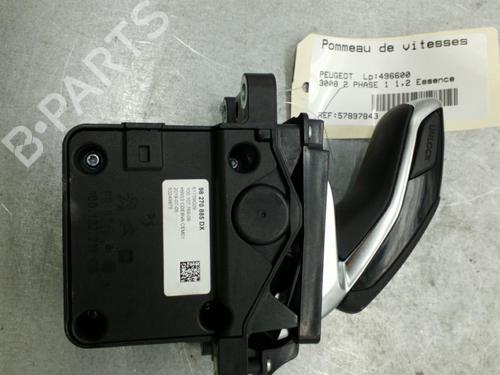 Used Gear lever Gear lever PEUGEOT 3008 II SUV (MC_, MR_, MJ_, M4_) 1.2 THP/ PureTech 130 (MRHNSM, MRHNSU, MRHNSJ, MRHNYW,... (131 hp) 25104389 25104389