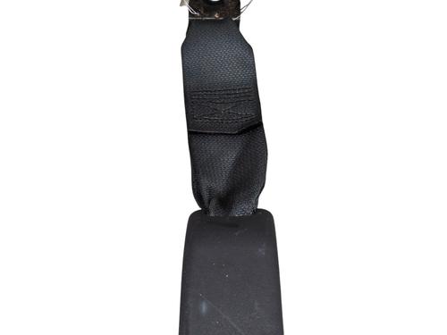 Used Seat buckle OPEL AGILA B (H08) 1.2 (F68) (94 hp) 31183655