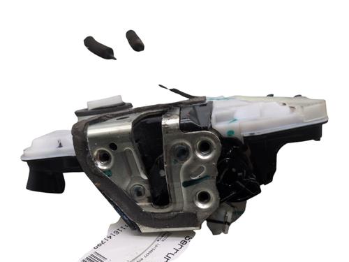 front-left-lock-toyota-aygo-_b4_-2014-30675260 main image