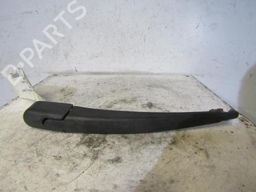 Used Rear windshield wiper arm HYUNDAI i30 (FD) 1.6 CRDi (90 hp) 25106887