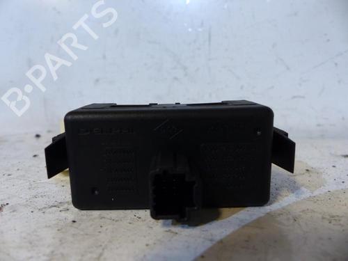 Used Warning switch Warning switch RENAULT TWINGO II (CN0_) 1.2 (CN0D) (58 hp) 25069003 25069003