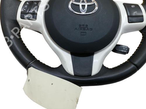 Steering wheel TOYOTA YARIS (_P13_) 1.4 D (NLP130_, NLP130) | BP25081540C49 
