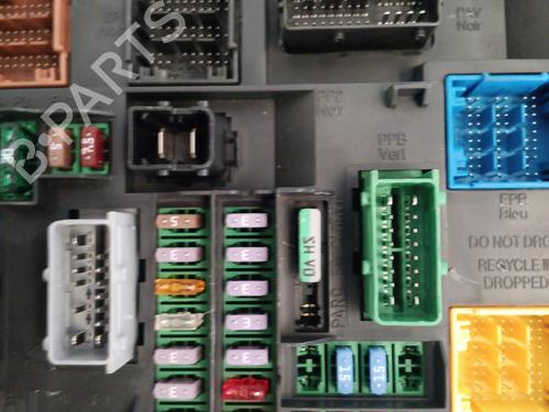 Used Fuse box Fuse box CITROËN DS5 [2011-2016] 33947557 33947557