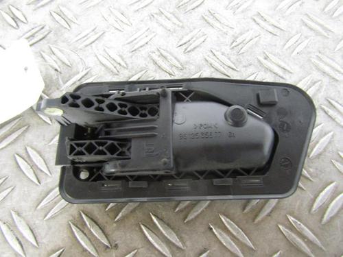 Used Rear right interior door handle Rear right interior door handle 25065869 25065869