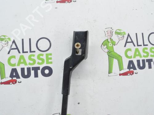 Front windshield wiper arm FORD FIESTA VI (CB1, CCN) 1.5 TDCi | BP25071008C143 