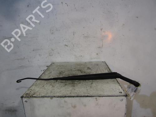 Used Front windshield wiper arm HYUNDAI SANTA FÉ I (SM) 2.0 CRDi 4x4 (113 hp) 25078707