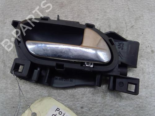 Used Rear right interior door handle Rear right interior door handle PEUGEOT 308 I (4A_, 4C_) 1.6 HDi (90 hp) 25082195 25082195