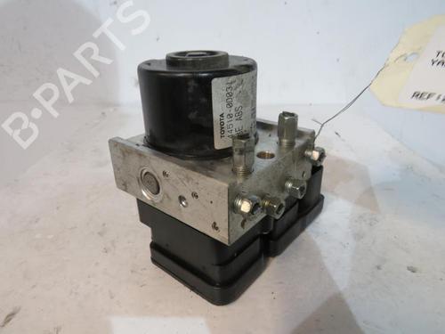 Used ABS pump ABS pump TOYOTA YARIS (_P9_) 1.3 VVT-i (SCP90_, SCP90R) (87 hp) 25083606 25083606