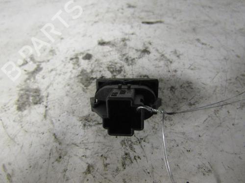 Used Right front window switch Right front window switch FORD MONDEO III (B5Y) 2.0 TDCi (130 hp) 25068840 25068840