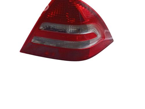 right-taillight-mercedes-benz-c-class-w203-2000-2001-2002-2003-2004-2005-2006-2007-31832666 main image