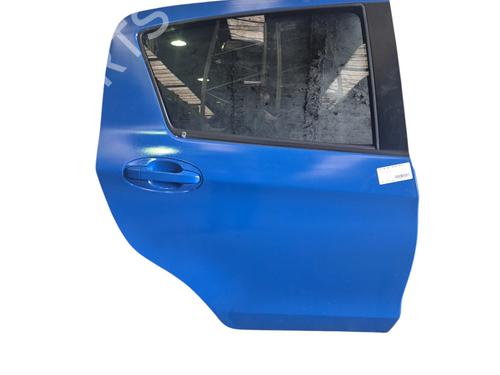 Tür rechts hinten für TOYOTA YARIS (_P13_) 1.3 (NSP130_, NSP130) (99 hp) 30908297