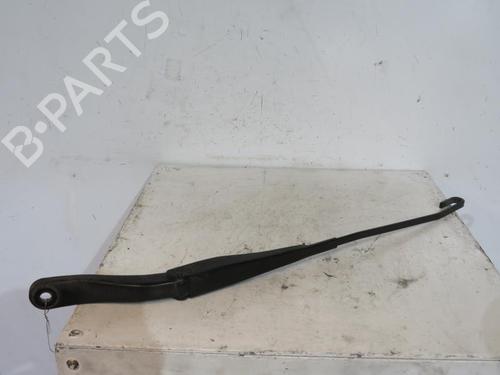 Used Front windshield wiper arm DACIA SANDERO II 1.5 dCi (90 hp) 25112482