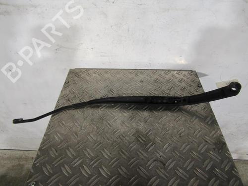 front-windshield-wiper-arm-hyundai-i10-i-pa-2007-2008-2009-2010-2011-2012-2013-2014-2015-2016-2017-2018-25084576 main image