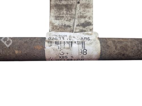 Drivaksel fortil venstre RENAULT CLIO III (BR0/1, CR0/1) 1.2 16V (BR02, BR0J, BR11, CR02, CR0J, CR11) (75 hp) 31308536