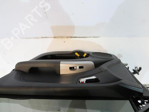 Right front door KIA SPORTAGE II (JE_, KM_) 2.0 CRDi 4WD | BP25070831C3