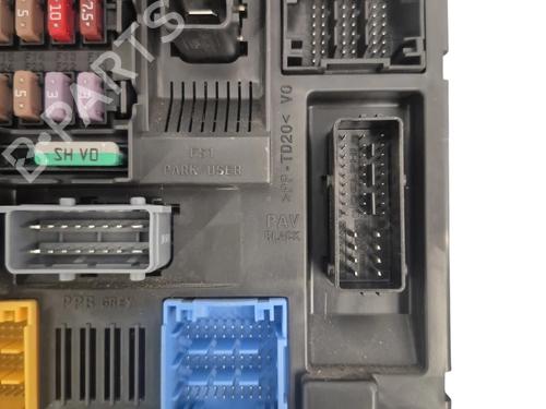Used Fuse box Fuse box CITROËN BERLINGO Box Body/MPV (K9) [2018-2026] 33889295 33889295