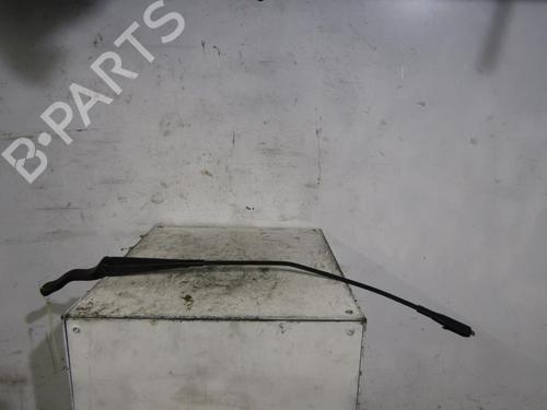 Used Front windshield wiper arm OPEL CORSA D (S07) 1.3 CDTI (L08, L68) (75 hp) 25105795