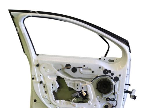 Used Left front door CITROËN C3 III (SX) 1.2 PureTech 82 (83 hp) 32145495