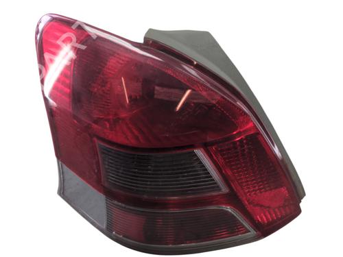 Farolim esquerdo TOYOTA YARIS (_P9_) 1.33 VVT-i (NSP90_, NSP90R) (100 hp) 28952629