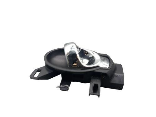 Used Front right interior door handle Front right interior door handle NISSAN JUKE (F15) 1.6 (113 hp) 25053739 25053739