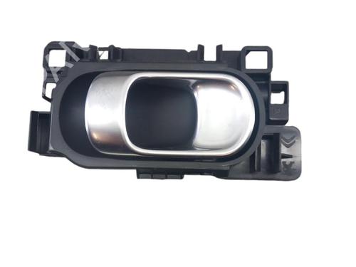 Used Front left interior door handle Front left interior door handle CITROËN C3 III (SX) 1.2 PureTech 82 (83 hp) 25059778 25059778