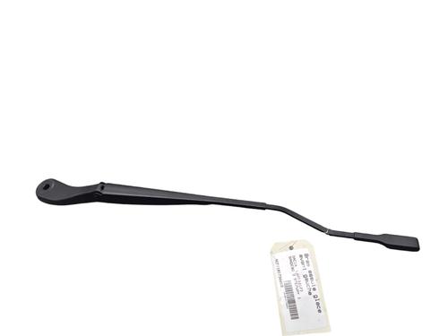 Used Front windshield wiper arm DACIA SANDERO III 1.0 TCe 100 ECO-G (101 hp) 28358302