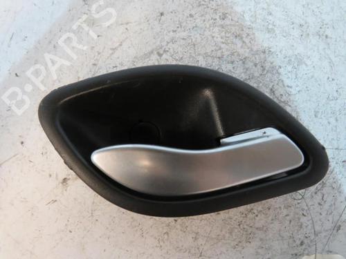 Højre bagtil invendig håndtag RENAULT LAGUNA II (BG0/1_) 2.0 16V (BG00, BG0K, BG0P, BG0W) (135 hp) 25067577