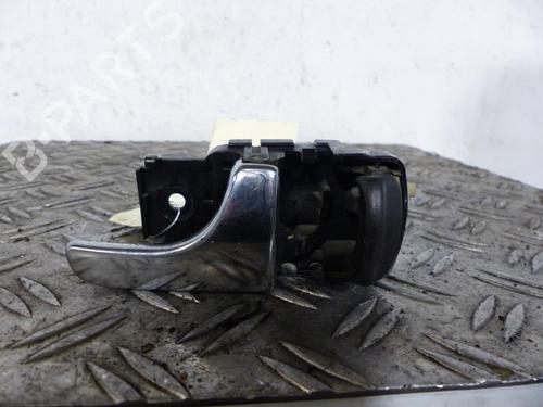 Used Front right interior door handle NISSAN TERRANO II (R20) 3.0 Di 4WD (154 hp) 25065563
