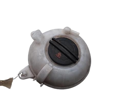 expansion-tank-vw-golf-vii-5g1-bq1-be1-be2-2012-2013-2014-2015-2016-2017-2018-2019-2020-2021-25100907 main image