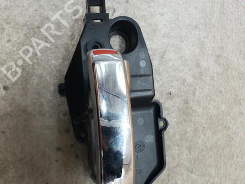 Used Front left interior door handle FIAT 500 (312_) 1.2 (312AXA1A) (69 hp) 25063491