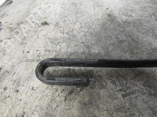 Used Front windshield wiper arm Front windshield wiper arm 25096581 25096581