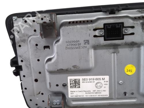 Used Display monitor Display monitor SKODA OCTAVIA III Combi (5E5, 5E6) 1.5 TSI (150 hp) 30177115 30177115