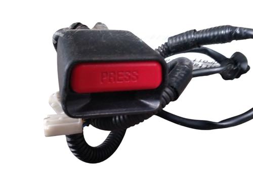 Used Seat buckle Seat buckle TOYOTA YARIS (_P13_) 1.0 (KSP130_, KSP130) (69 hp) 26049190 26049190