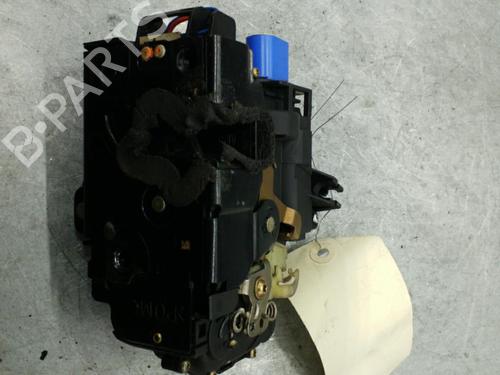 Used Front right lock VW POLO IV (9N_, 9A_) 1.2 12V (64 hp) 26938335