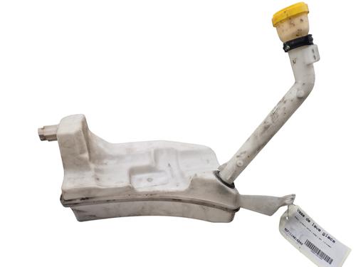 Used Windscreen washer tank RENAULT CAPTUR I (J5_, H5_) 1.5 dCi 90 (J5N4, J5M5, J5MW, J5M6, J5AL, J5AJ) (90 hp) 30107855
